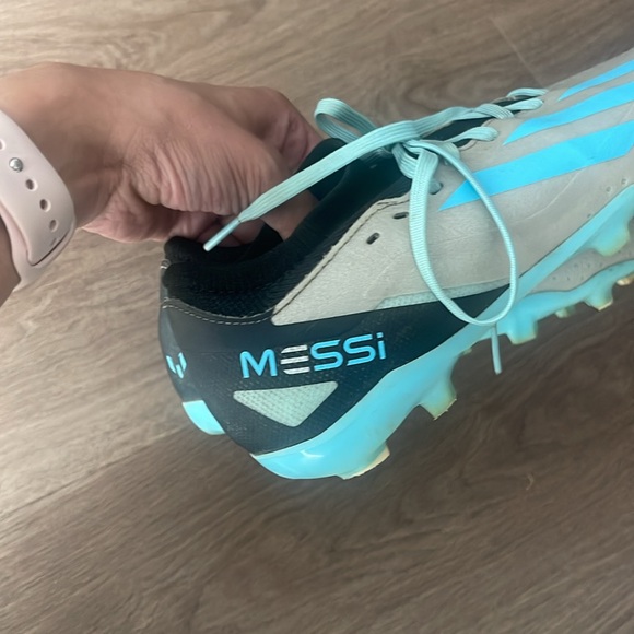 Messi .3 Adidas Cleats - Picture 4 of 5